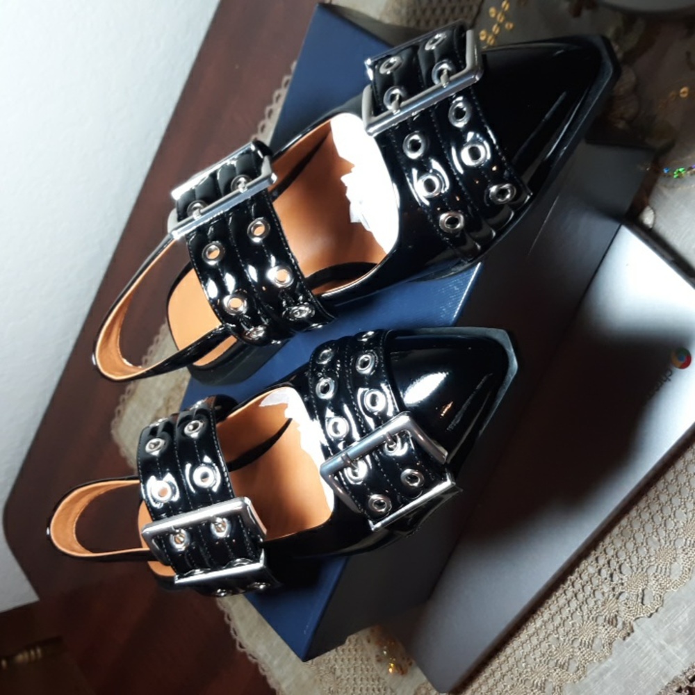 Sandals Black Buckle sz 8